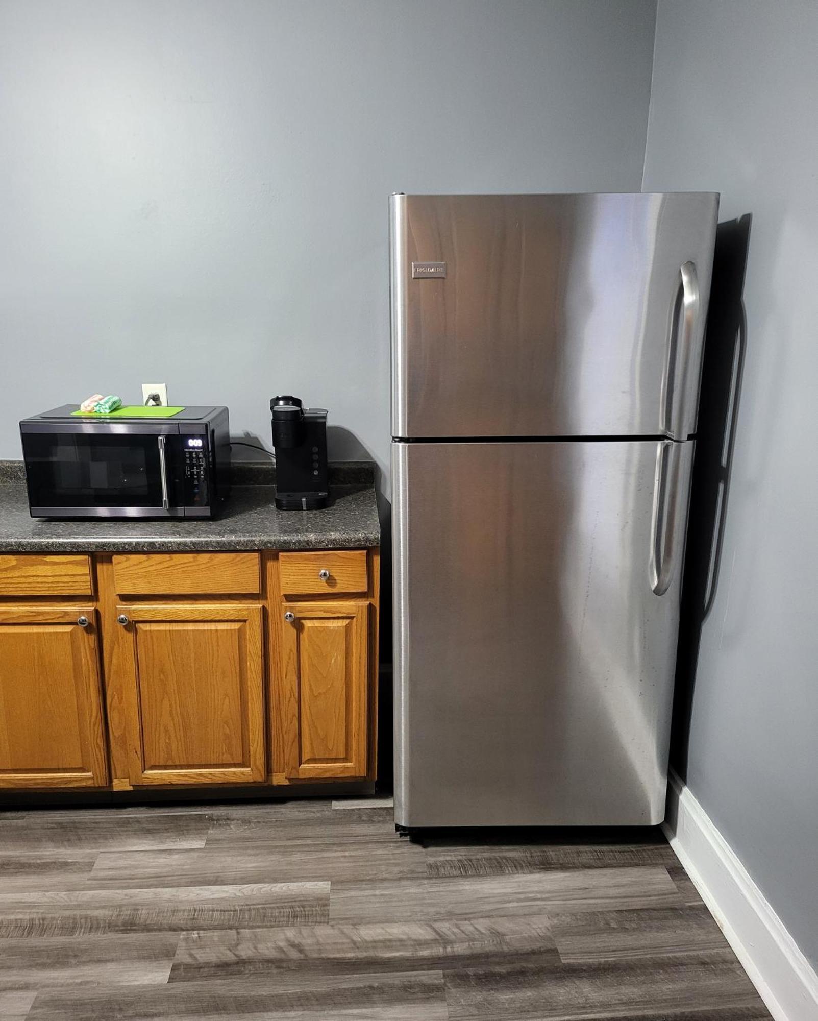 Guest Room With Two Double Beds In Columbus Oh, Airport Location Exteriör bild